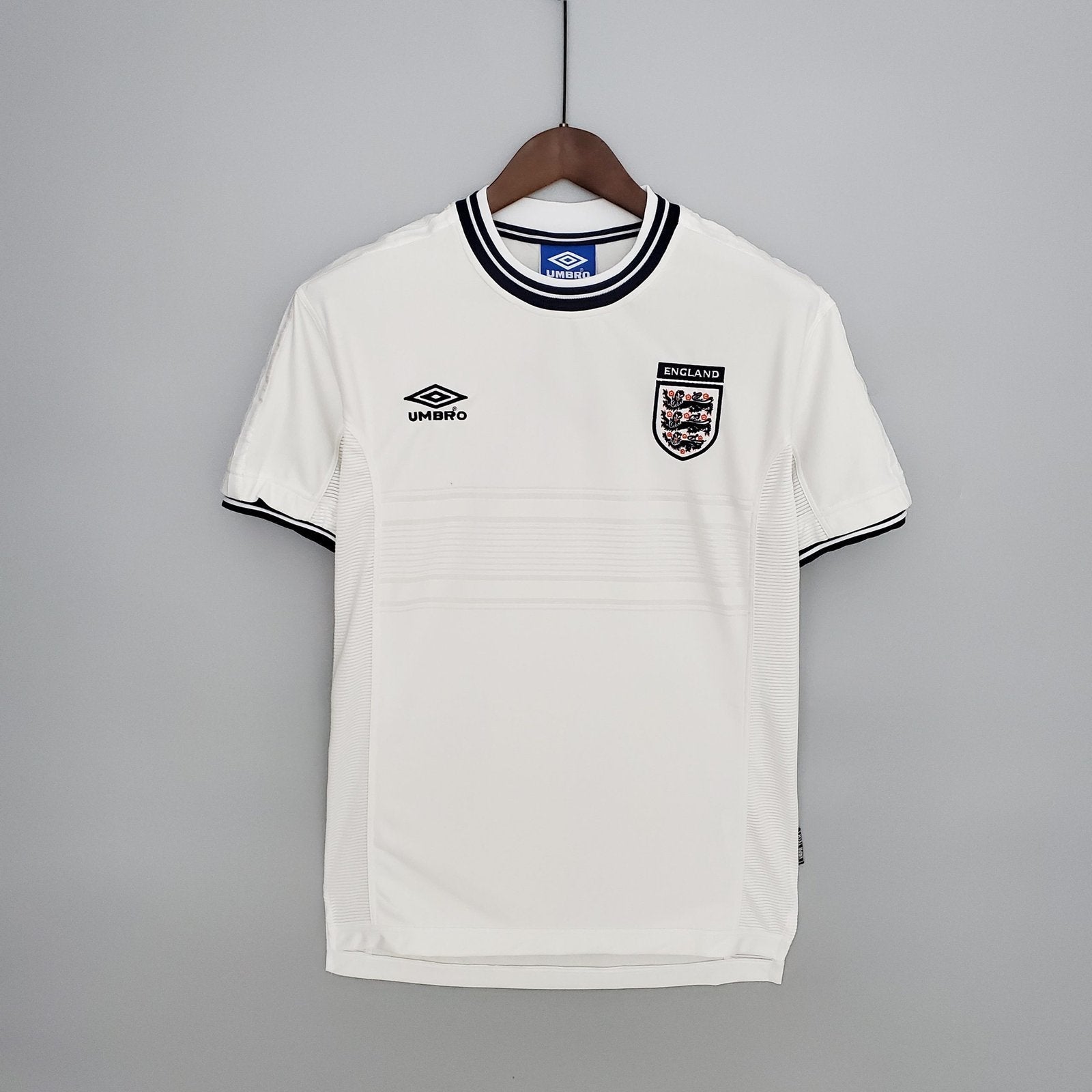 2000 England Home - M image