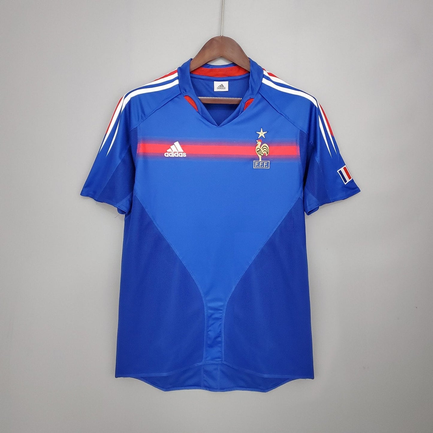 2004 France Home - M image