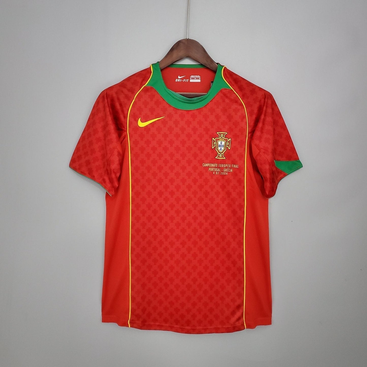 2004 Portugal Home - M image