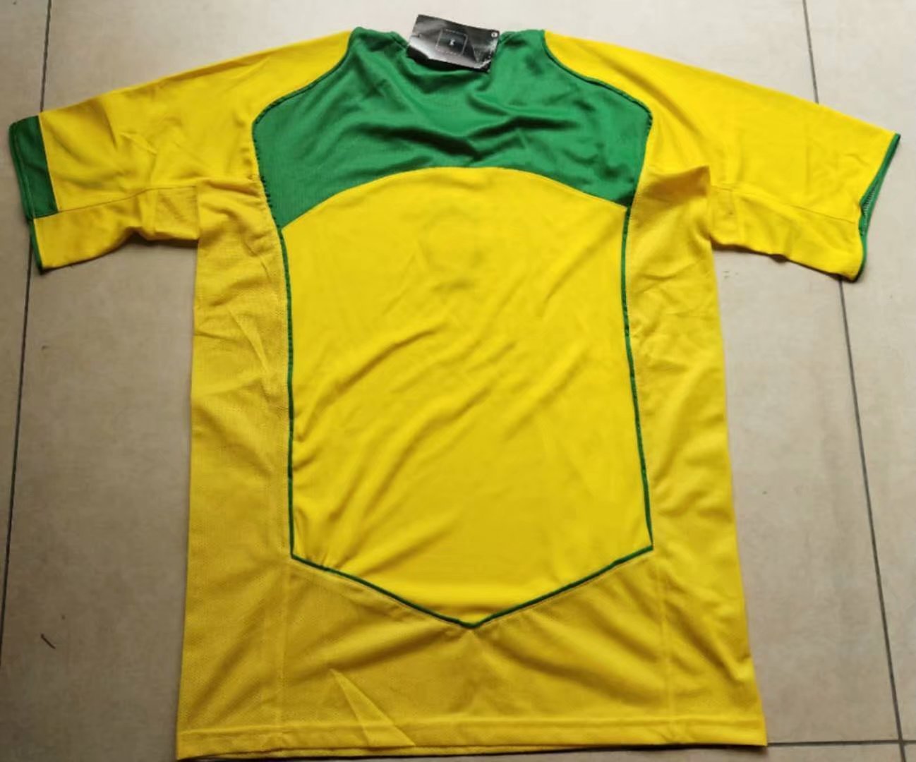 2004 Brazil Home image 1