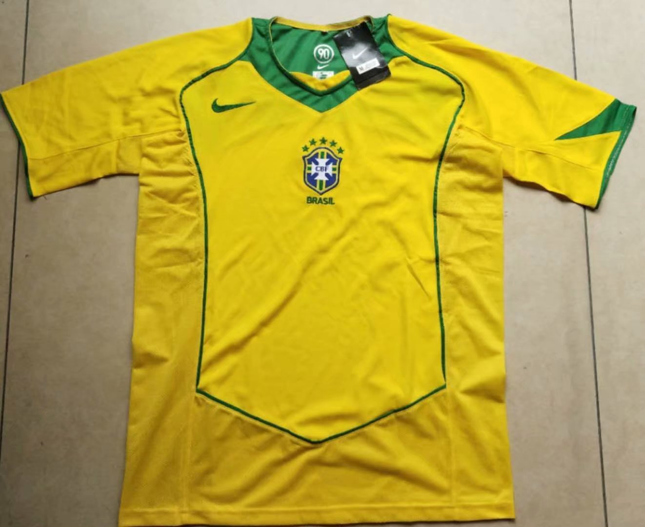 2004 Brazil Home - L image
